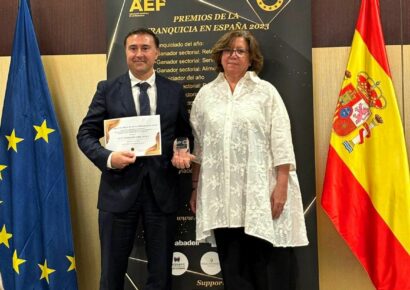 La aceleradora de franquicias Alfa F recibe el premio a la ‘Empresa que ha aportado innovación al mundo de la franquicia’
