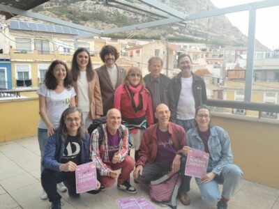 El colectivo ciudadano Alacant Desperta y la Concejalía de Cultura del Ayuntamiento de Alicante firmaron el viernes 26 de abril el convenio anual que les une desde 2016 en la organización del Festival Alacant Desperta