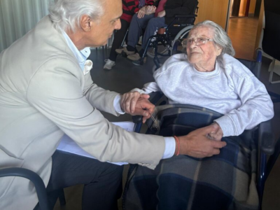 Teodora, la madrileña más longeva revela su secreto con 112 años, de la mano del doctor De la Peña