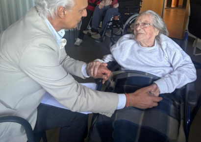 Teodora, la madrileña más longeva revela su secreto con 112 años, de la mano del doctor De la Peña