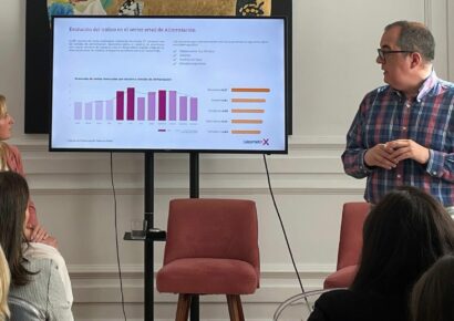 La afluencia a tiendas físicas de los españoles aumentó de media casi un 46% en 2023 respecto al año anterior