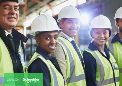 Schneider Electric colabora con la Fundación WageIndicator para promover salarios dignos