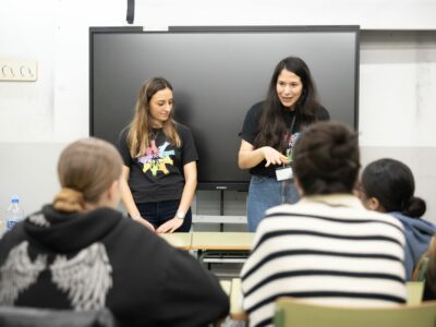 Fitch Ratings y United Way impulsan la formación STEM con sesiones de robótica en el Colegio Padre Marina de Puente de Vallecas y en la Escola Ciutat Comtal de Barcelona