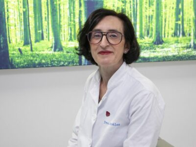 Ana González Elósegui, médico de la Unidad de Trasplante Capilar de Policlínica Gipuzkoa: «Evitar roces la primera semana tras el trasplante capilar es crucial para evitar la pérdida de unidades foliculares»