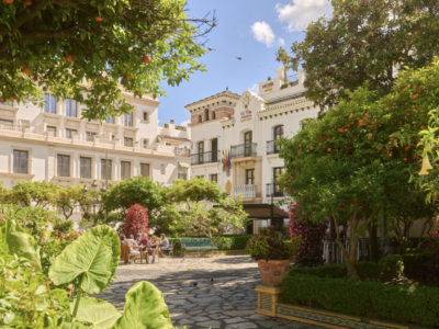 Hotel El Pilar de Andalucía en Estepona rinde homenaje al flamenco con espectaculares tributos gratuitos durante todo agosto