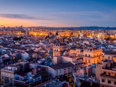 En Valencia el sector turístico celebra un verano de récord según Visit València