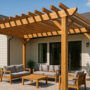 Pérgolas y porches de madera: la calidez de lo natural en el diseño exterior