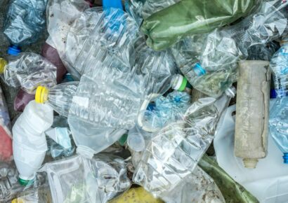 Con más de 400 millones de toneladas de plástico generadas en 2025, Roll’eat advierte de la urgencia de reducir residuos desde gestos cotidianos