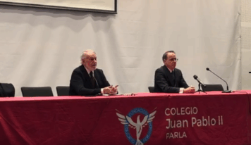 Jaime Mayor Oreja: «Todos servimos para algo» en el Colegio Juan Pablo II de Parla