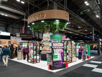 Envapro presenta sus vasos plastic free y vajillas reutilizables en HIP 2026