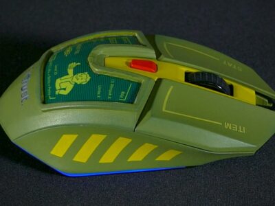 GXTrust rinde homenaje al Yermo con una pieza irrepetible y única inspirada en el Pip-Boy