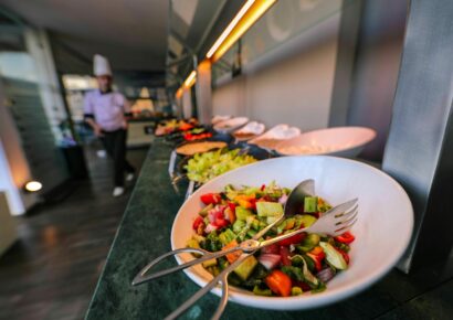 Gestionar el excedente alimentario permite a las colectividades reducir costes sin complicar la operativa