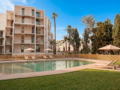 Abre Kora Olea en Málaga: el mayor edificio hotelero en madera con 180 apartamentos flex living