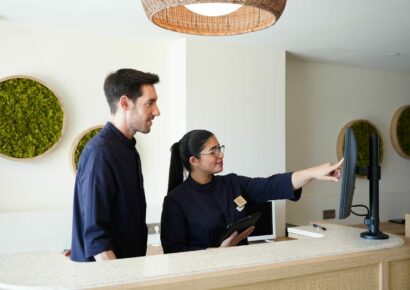 Konecta e Iberostar transforman el check-in hotelero y logran más eficiencia para una mejor experiencia de cliente