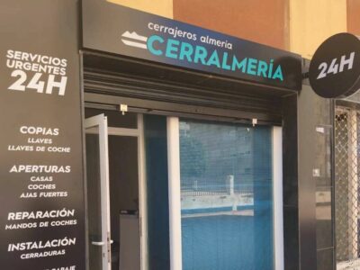Cerralmería refuerza su servicio de cerrajeros 24 horas en Almería