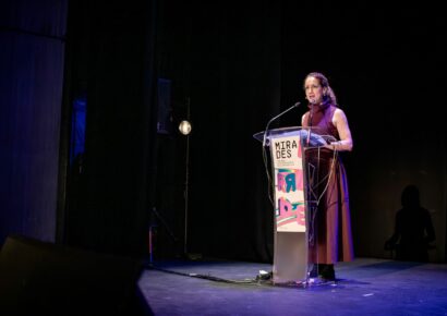 Profesionales de la información reivindican su papel clave ante el impacto de la IA