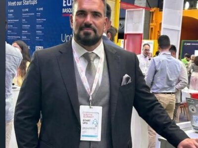 Pablo Moscoloni, consultor jurídico, tecnológico y de marketing que lleva empresas a facturar millones