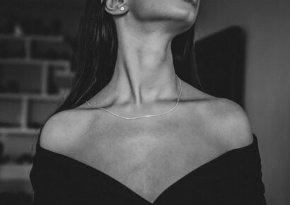 Germaine Goya explica cómo rejuvenecer cuello y escote: los tratamientos más avanzados