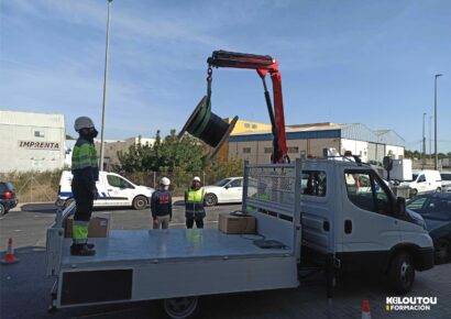 Kiloutou España amplía su oferta formativa con nuevos cursos especializados para operarios y empresas, impulsados por la experiencia de LIFTISA