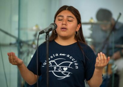 Divinia.art supera los 200 artistas suscritos en su primer mes: la plataforma que está cambiando el lugar del arte sacro y la música religiosa en internet