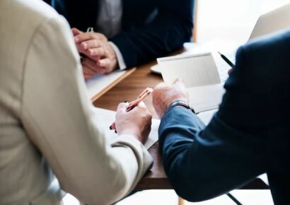 Los despachos de Colomer Abogados y Noguera Procuradores se unen para reforzar la defensa en recursos de nacionalidad ante el aumento de denegaciones en España