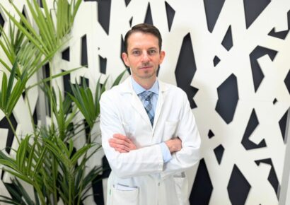 Dr. Santiago Novoa, ginecólogo de Policlínica Gipuzkoa: «La ecografía de la semana 36 es clave para prevenir complicaciones graves en el embarazo»