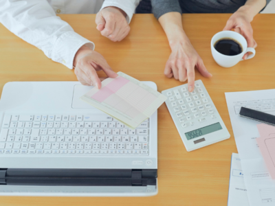 GLOBALFINANZ a través de Piensin alerta de los errores legales y financieros en parejas en España