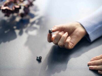 ReSound amplía su portfolio en España y Portugal con los nuevos modelos a medida de Savi y una solución SuperPower