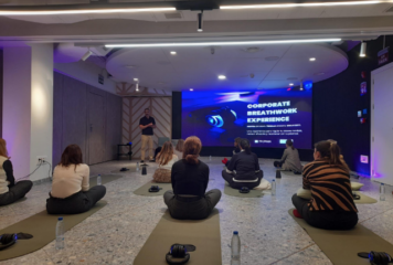 Breathwork Madrid impulsa una nueva tendencia en empresas: sesiones de respiración consciente para mejorar la cohesión y el bienestar de los equipos