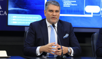 Andrés Farrugia impulsa financiamiento de Caja de Ahorros para acelerar obras públicas en Panamá