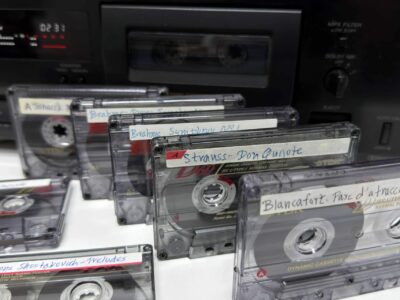 Globamatic Media convierte cintas cassette en archivos digitales para conservar grabaciones antiguas