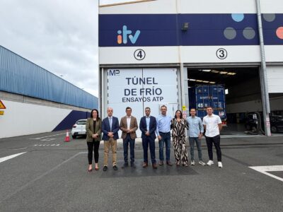 El consejero de Obras Públicas, Vivienda y Movilidad del Gobierno de Canarias visita el túnel de frío de Grupo Itevelesa, una instalación estratégica para el sector del transporte frigorífico ante el fin de la moratoria ATP