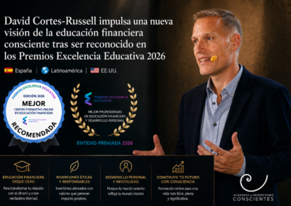 David Cortes-Russell impulsa una nueva visión de la educación financiera consciente tras ser reconocido en los Premios Excelencia Educativa 2026
