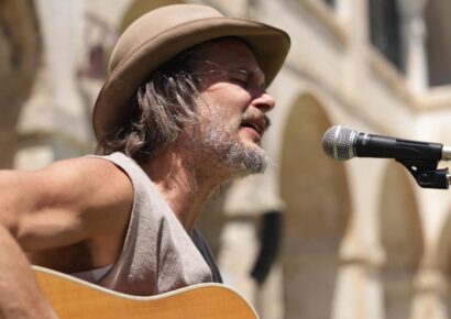 The Yoga Gallery Menorca Fest reúne a un millar de participantes y anuncia doble cita para 2027
