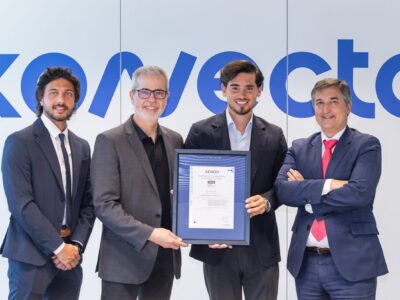 Konecta recibe la certificación ISO 42001 de la mano de AENOR y refuerza su liderazgo en el desarrollo responsable de IA