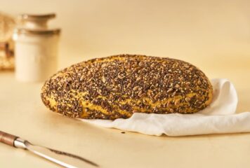 Leon The Baker explica las utilidades del pan de cúrcuma y pimienta negra sin gluten