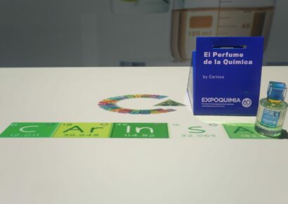 Carinsa crea el perfume de la química para celebrar el 60 aniversario de Expoquimia