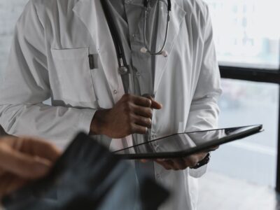 UNIE Universidad lanza el Máster de Formación Permanente en Inteligencia Artificial Aplicada a la Salud