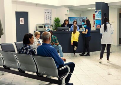 La automatización puede liberar hasta un 40% del tiempo dedicado a tareas administrativas en hospitales, según ERNI