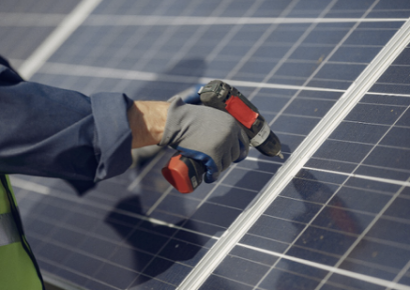 Instalar placas solares en 2026: ahorro energético, incentivos fiscales y asesoramiento especializado mantienen atractiva la inversión