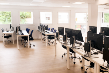 DIGITECH abre en Sevilla nuevo Centro de FP especializado en tecnología y digitalización en el curso 26/27