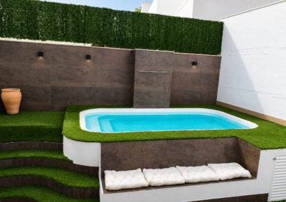 Piscinas de poliéster en Sevilla: cómo una piscina puede aumentar el atractivo de venta y alquiler de una vivienda