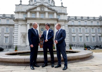Vertiv prevé ampliar su presencia industrial en Irlanda y el noroeste del país, incrementando su capacidad de fabricación y pruebas y creando cientos de nuevos puestos de trabajo cualificados