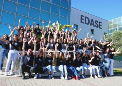 Urgencia en contratación de asesores en España: EDASE lanza 100 becas para captar personal