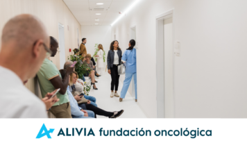 La falta de oncólogos vuelve a poner en riesgo a los pacientes con cáncer este verano en España