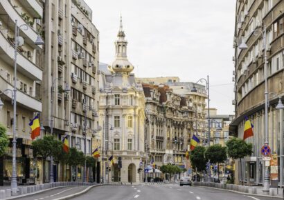 Los viajes en temporada media se consolidan: KAYAK revela las tendencias de viaje de los españoles