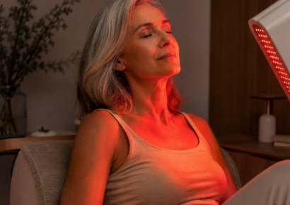 Mitofit X explica 7 formas de acompañar la etapa de la menopausia gracias a la fotobiomodulación