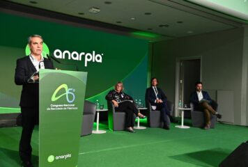 Europa quiere reciclar más plástico, pero pierde capacidad para hacerlo