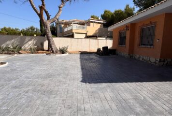 El uso de pavimentos continuos sube un 35% en reformas residenciales por la crisis habitacional