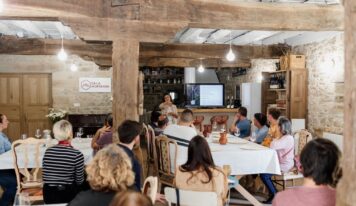 La asociación Cantabria Brinda promociona rutas de turismo enológico en Cantabria
